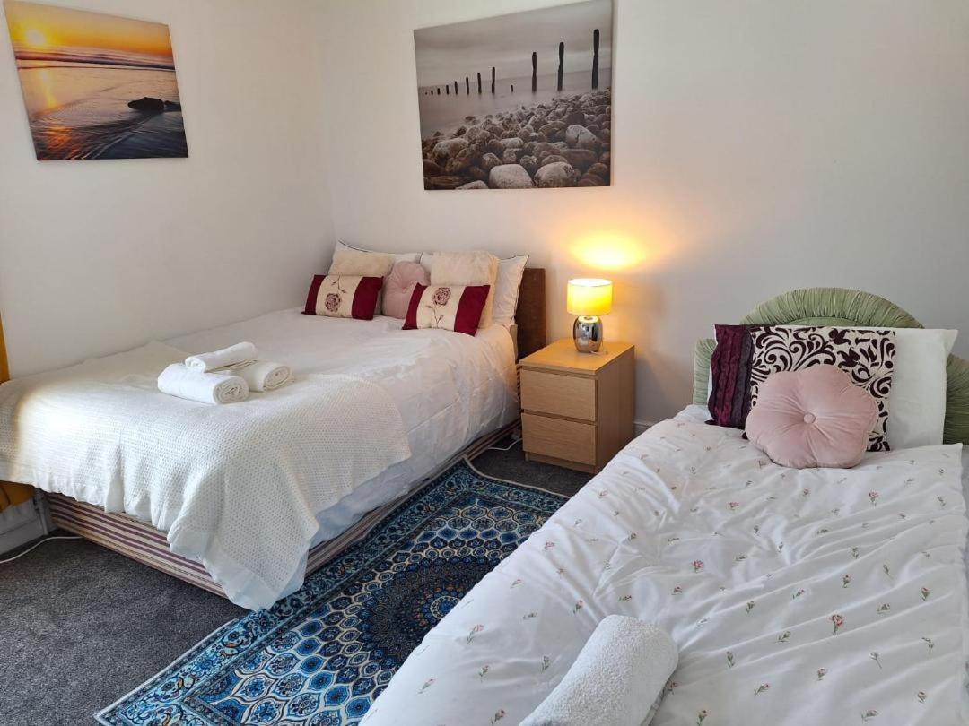 12 Cornwallis Lodge Family Room 1 Stoke-on-Trent Екстериор снимка